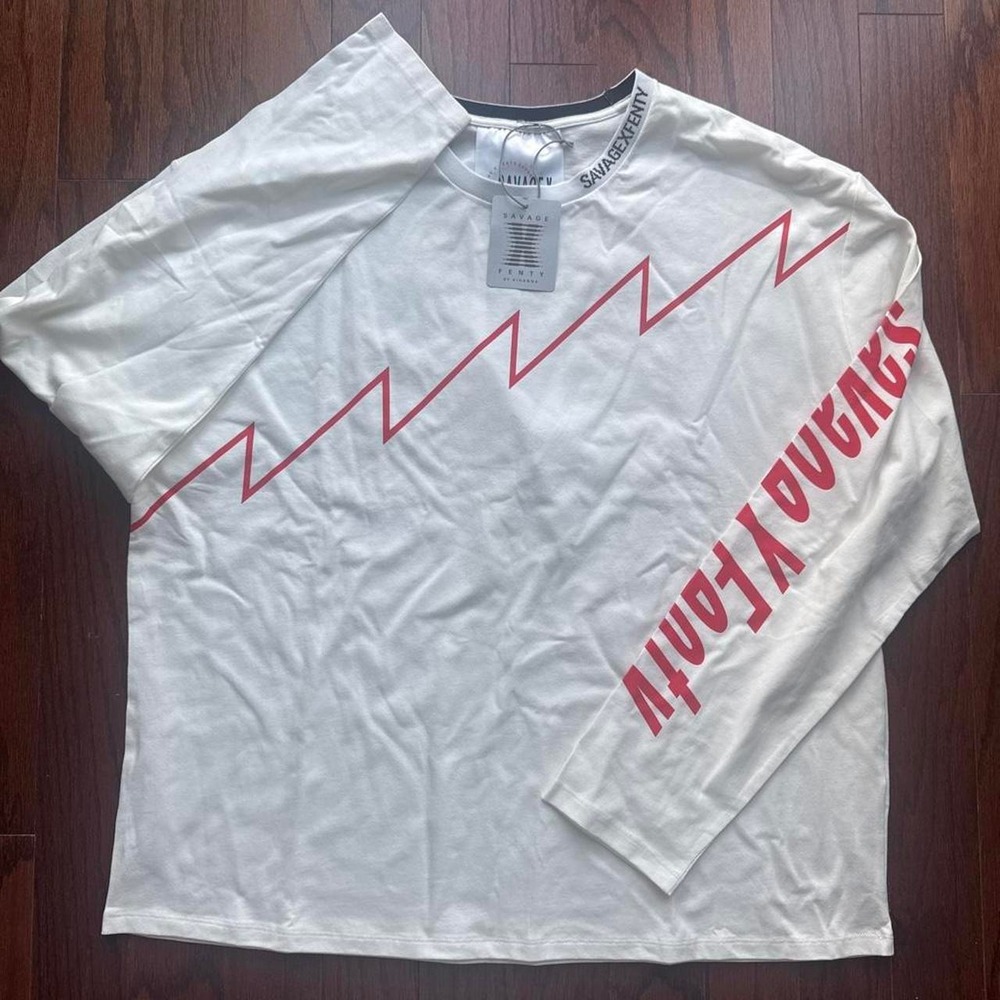 Savage X Fenty Sexties Graphic Long-Sleeve Tee White Red Streetwear Large NWT